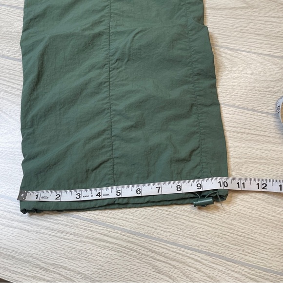 Wilo The Label Anthropologie Green Nylon Parachute Cargo Pants Women’s size M - Picture 12 of 13